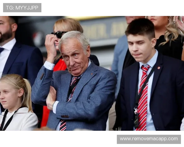 沙特升班马新未来城体育被曝雇人充场每名观众可获十一欧元酬劳 沙特升班马新未来城体育被曝雇人充场每名观众可获十一欧元酬劳